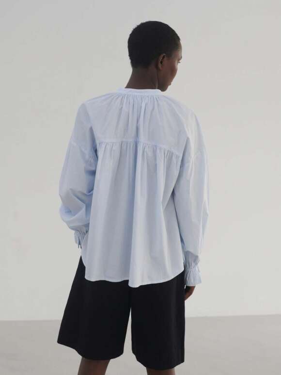 Skall - ELENA SHIRT LIGHT BLUE
