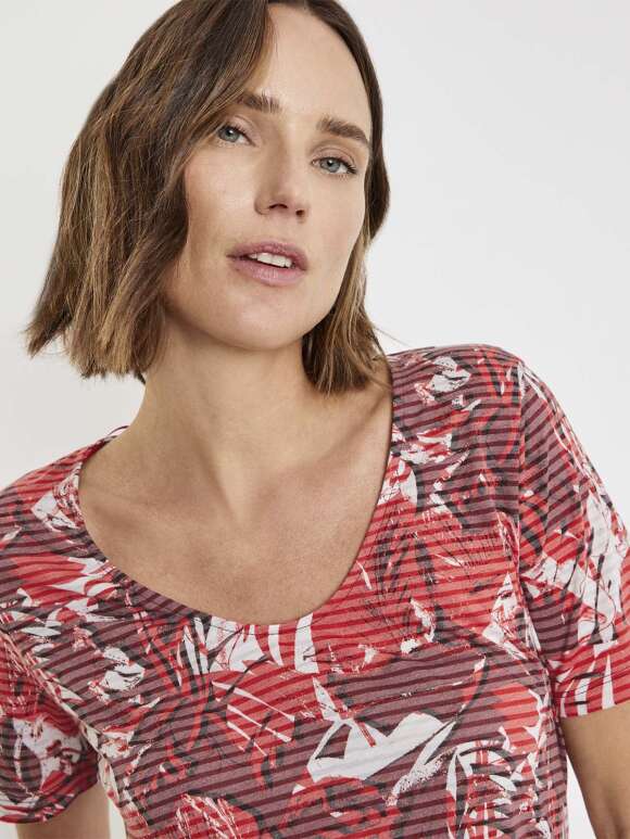 Gerry Weber - T-SHIRT I RØDE NUANCER