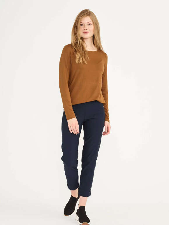 LauRie - ROSE Buks NOS