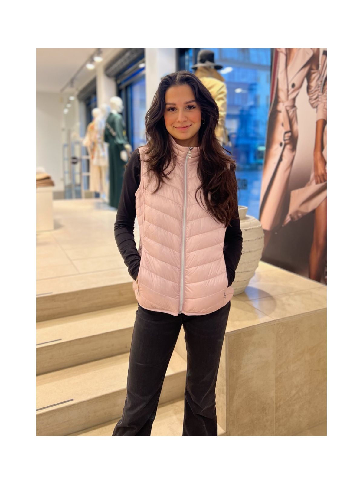 LOUISE VEST