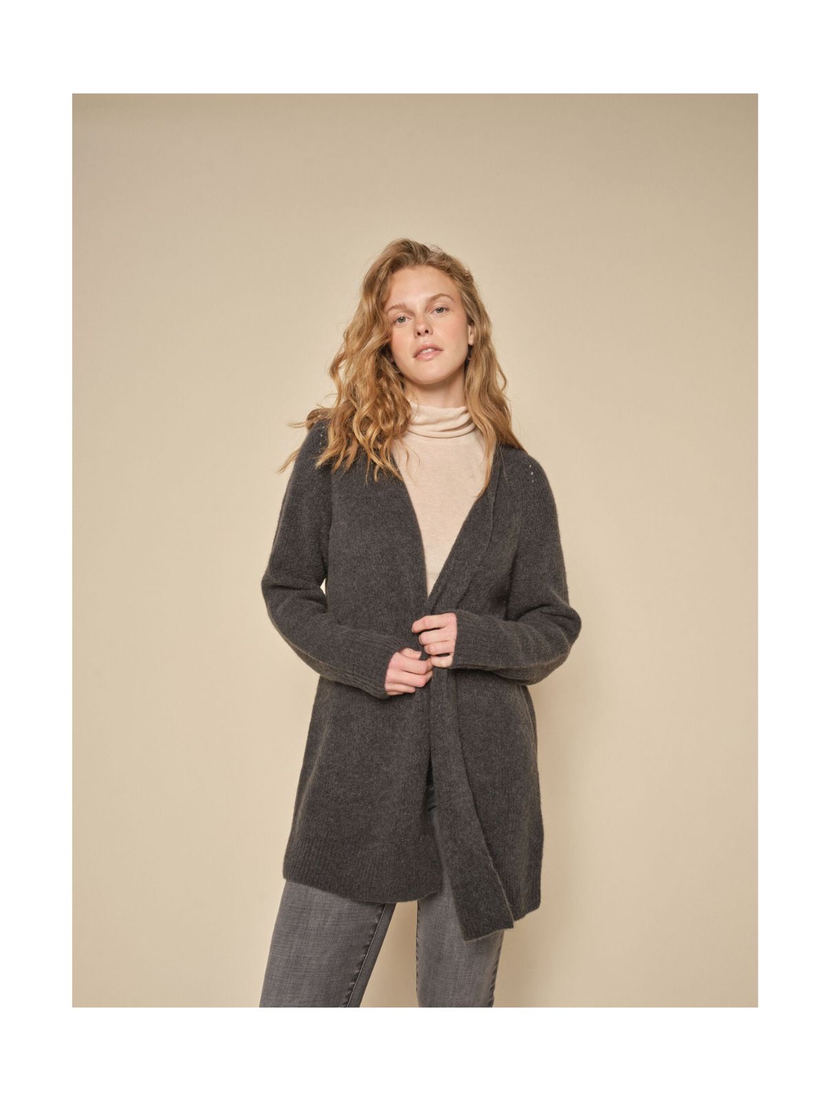 THORA LANG CARDIGAN