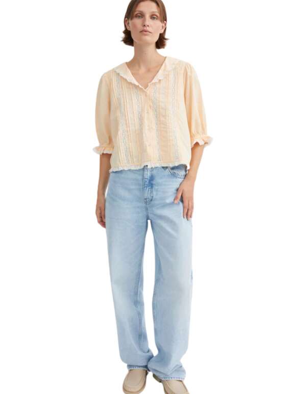Skall - MAGNOLIA Feminin Bluse