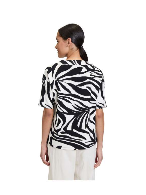 Betty Barclay - Sporty Eksotisk Bluse