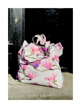 All By Voss - MAGNOLIA GALORE TOTE BAG