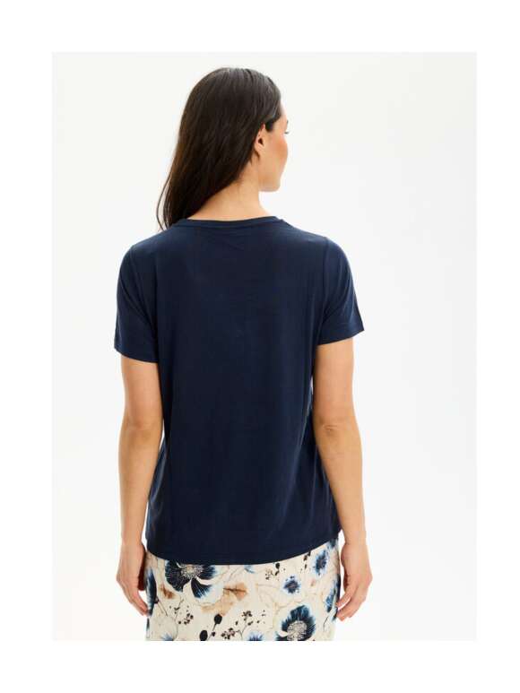 In Front - NINA T-SHIRT