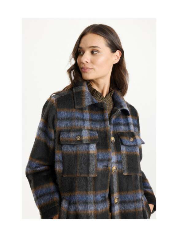 In Front - CARRIE JAKKE