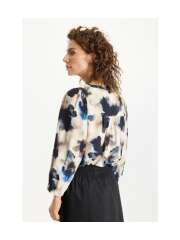 In Front - LING BLUSE In Front - LING BLUSE