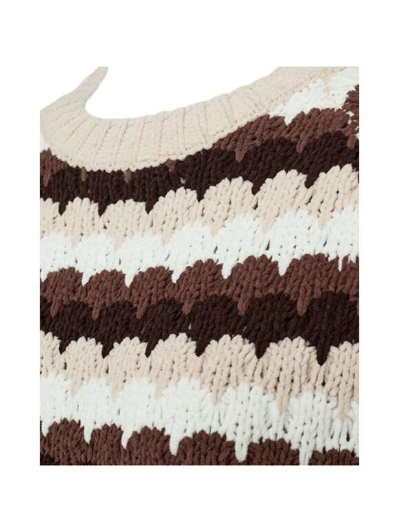 FREEQUENT - NEZZY PULLOVER