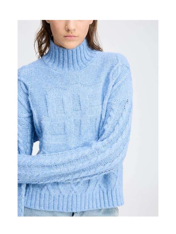 Munthe - LOGANBERRY Cabel Strik