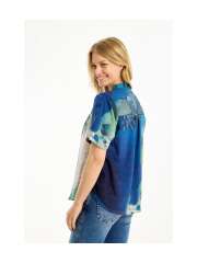 In Front - GUBBI T-SHIRT