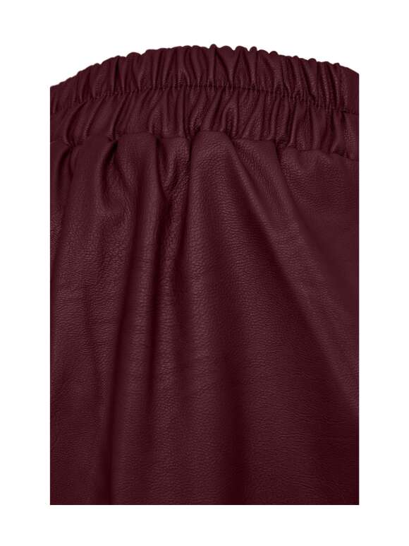 FREEQUENT - HARLEY LANG NEDERDEL