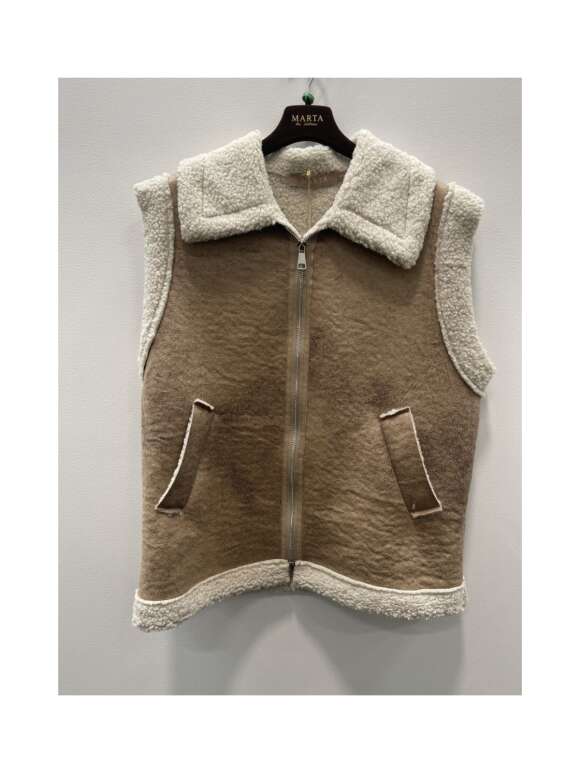 Marta Du Chateau - VALLEY VEST