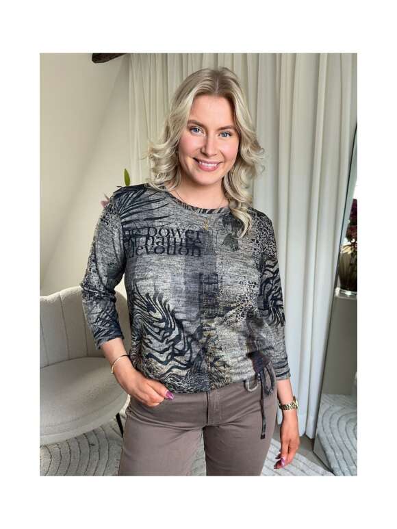 Textil Karntner - BLUSE MED BINDEBÅND