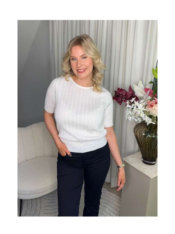 Skovhuus - STRIKKET T-SHIRT