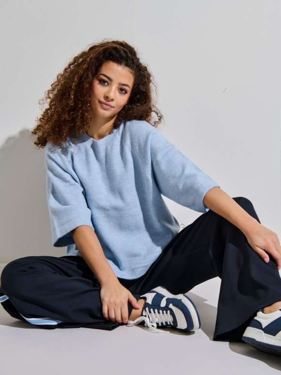 Only -  SIMONI Feminin Strik