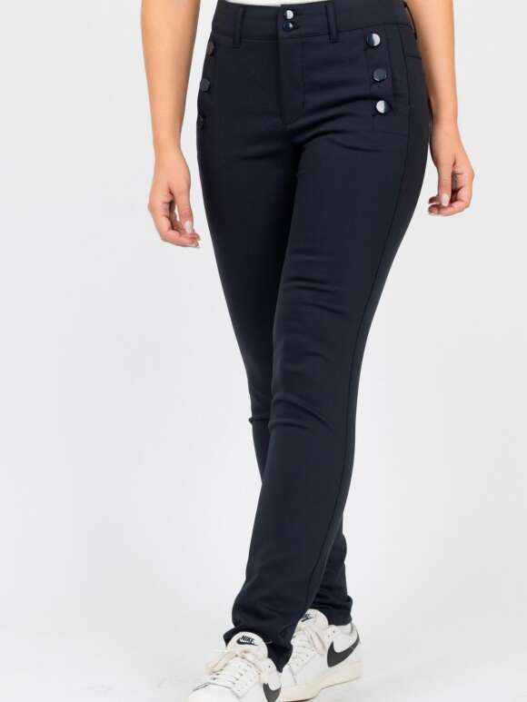 2-Biz - NICKY Feminin Buks