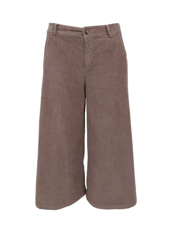 Black Colour - CORA BUKSER