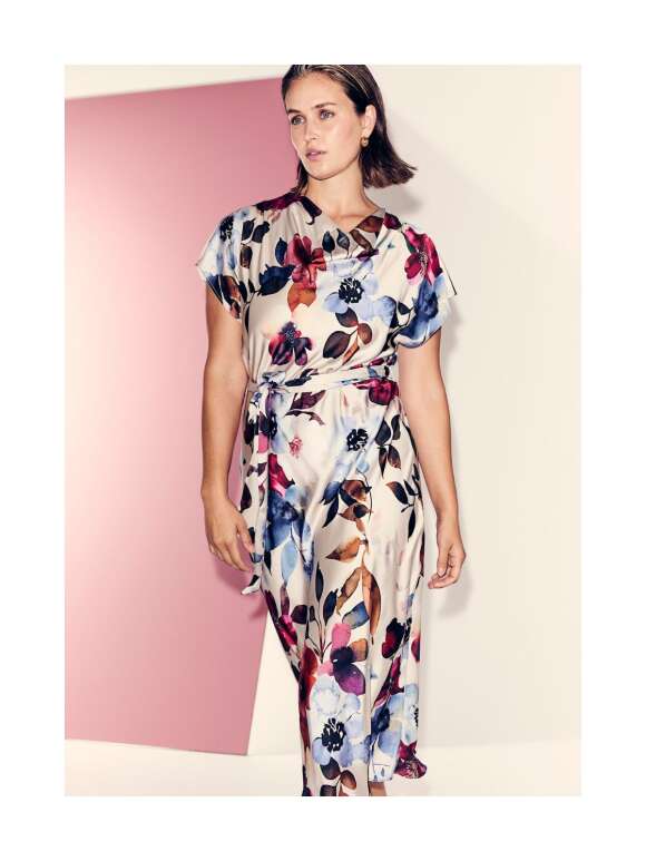 MOLLY JO - Elegant Flora Kjole