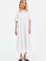 Skall - BONNE Feminin Kjole Skall - BONNE Feminin Kjole