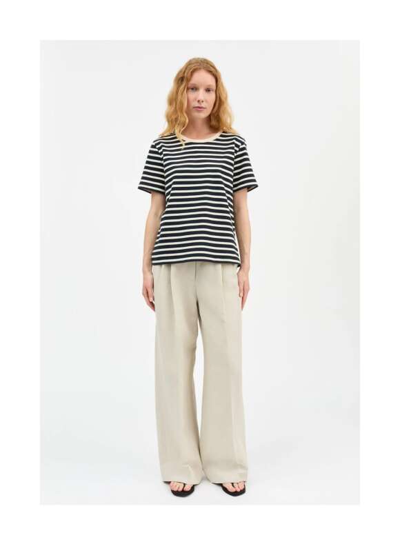 Skall - MARRON Klassisk T-shirt