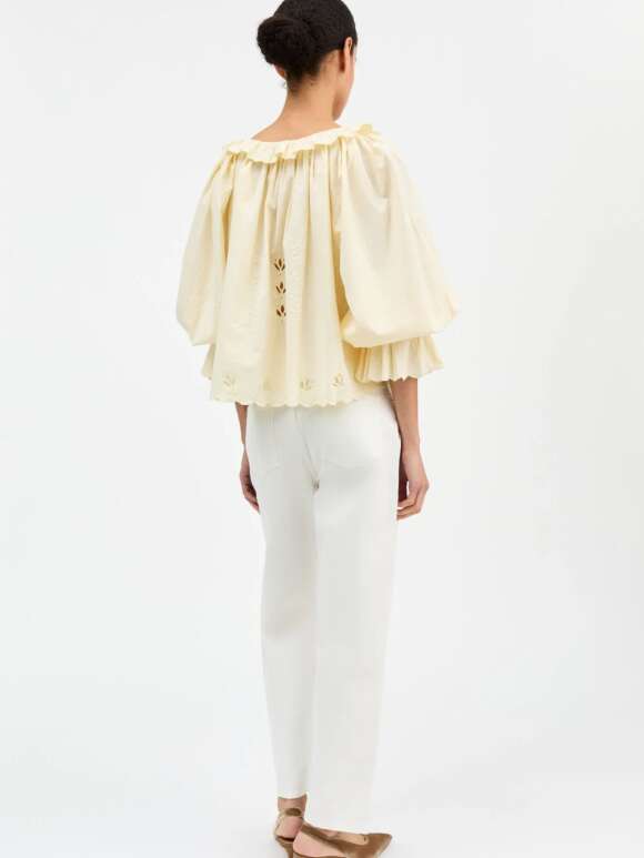 Skall -  FLEURIE Stilfuld Bluse