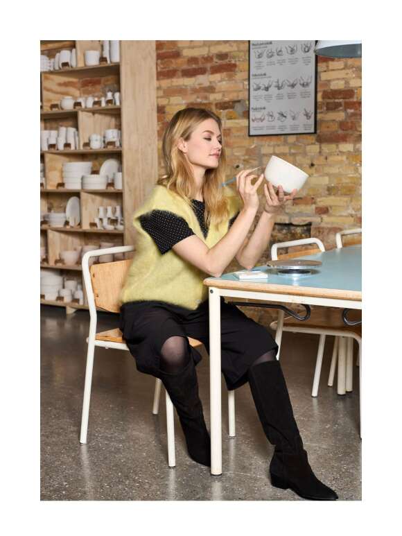 Black Colour - BJOERK VEST