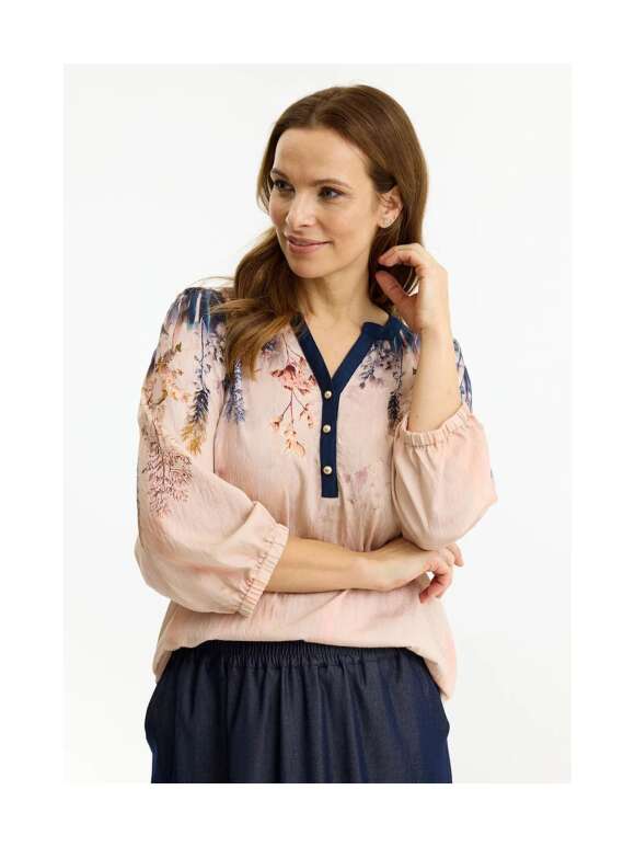 In Front - JUDITH BLUSE