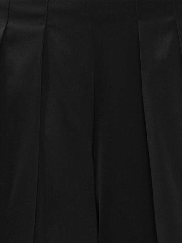 Karmamia -  BERMUDA SHORTS