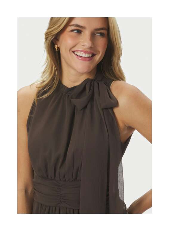 Neo Noir - MARLI Sofistikeret Lang Kjole