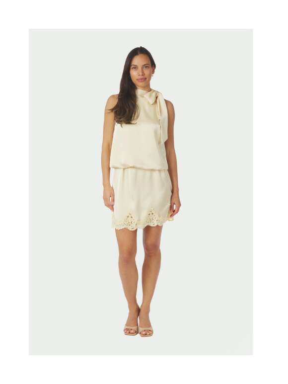 Neo Noir - VEDA Feminin Satin Bluse