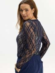 In Front - KIA Feminin Mesh Bluse