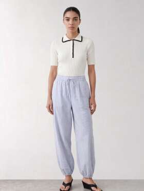 Leveté Room -  RISS 1 Casual Buks