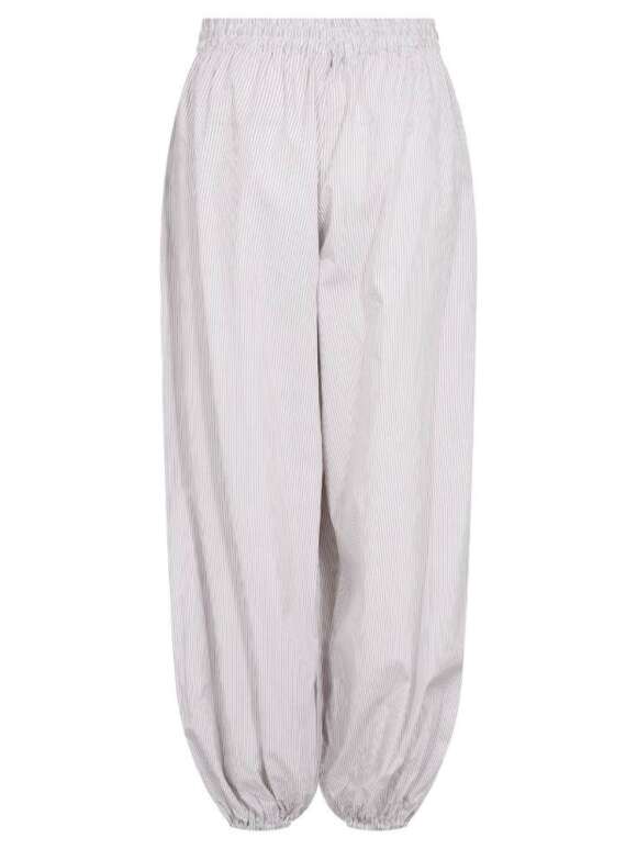 Leveté Room -  RISS 1 Casual Buks