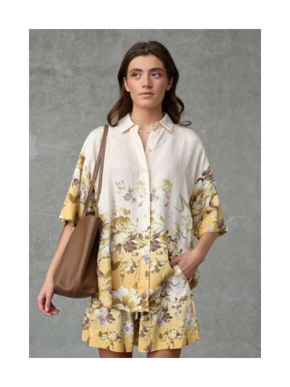 Love and Divine - Raffineret Oversized Skjorte