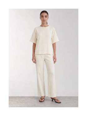 Leveté Room - REMY BLUSE