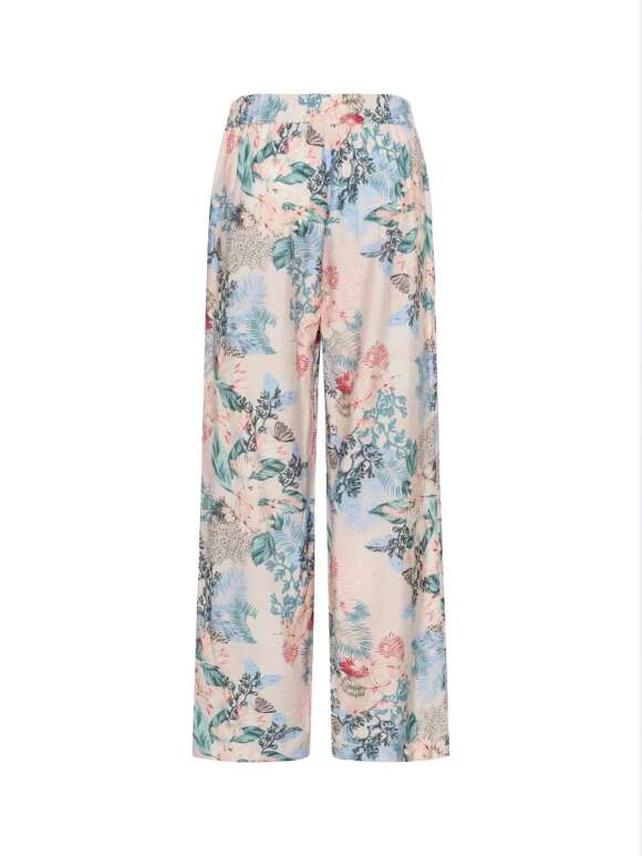 Culture - LOTUS Feminin Flora Buks