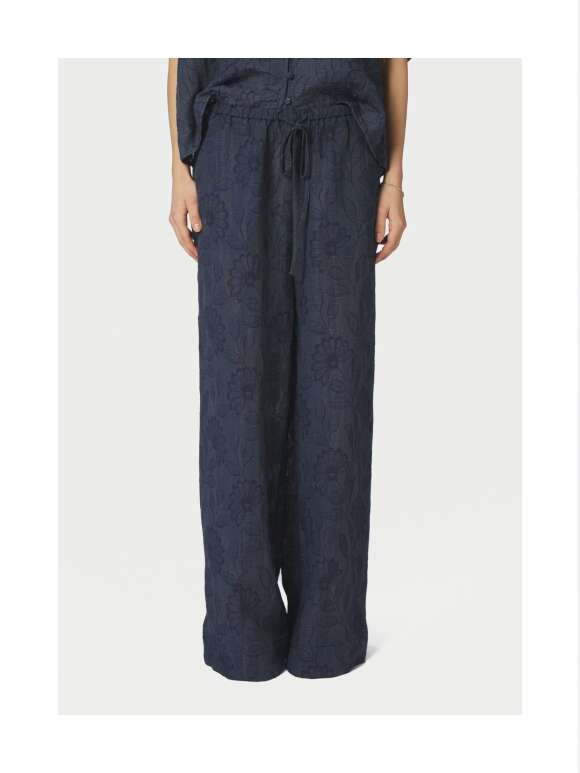 Neo Noir - HEIFA Flower Stripe Pants