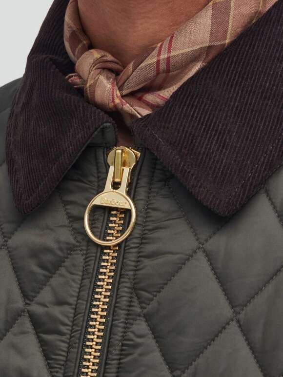 BARBOUR - FITTED BEADNELL Quilt Jakke