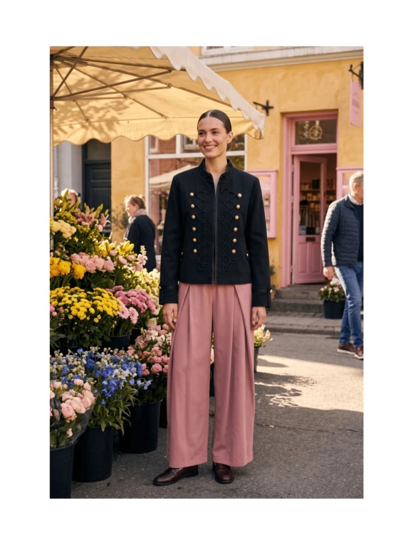 Amaze CPH - DEBRA JAKKE