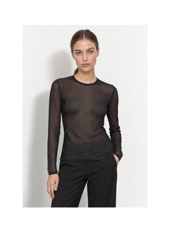 Leveté Room - UWA BLUSE