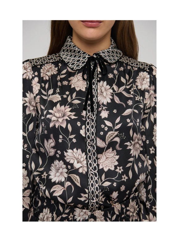 Dea Kudibal - MARGIT SILKEBLUSE MED BLOMSTERPRINT