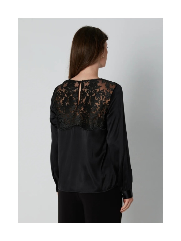 PBO - Laura Bluse