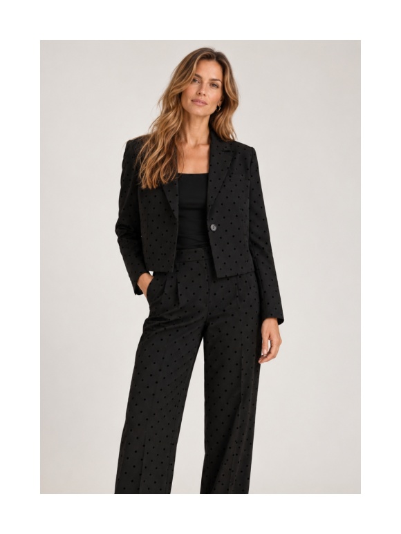 Leveté Room - Ursula Blazer