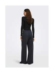 Only - RILEY V NECK TOP Only - RILEY V NECK TOP