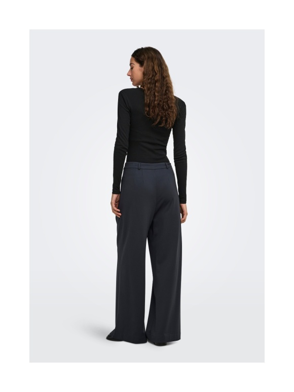 Only - RILEY V NECK TOP