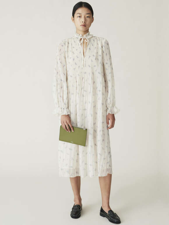 F7299 Pleated Georgette Midi Kjole Cherry Blossom / Ganni / Anthon.dk